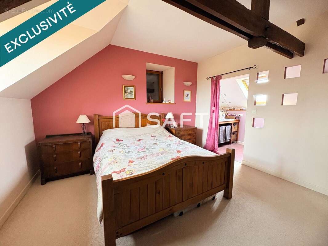 Maison 265 m² à La Chapelle-Neuve  - photo 8