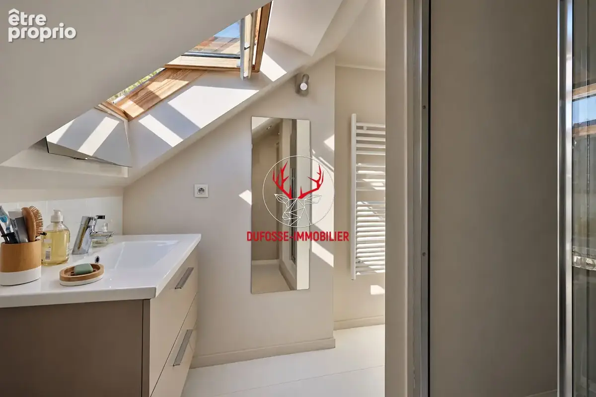 Écully hypercentre - maison de caractère de 113 m²  avec terrasse et jardin - photo 16
