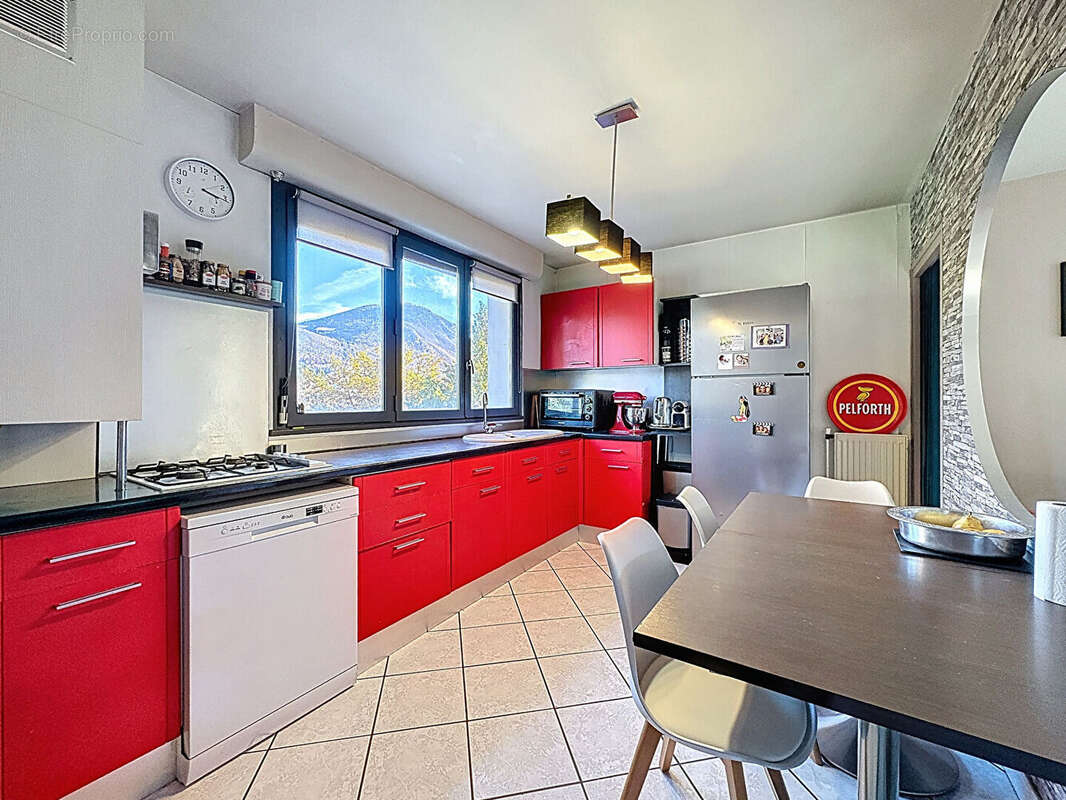 Appartement à ANNECY-LE-VIEUX