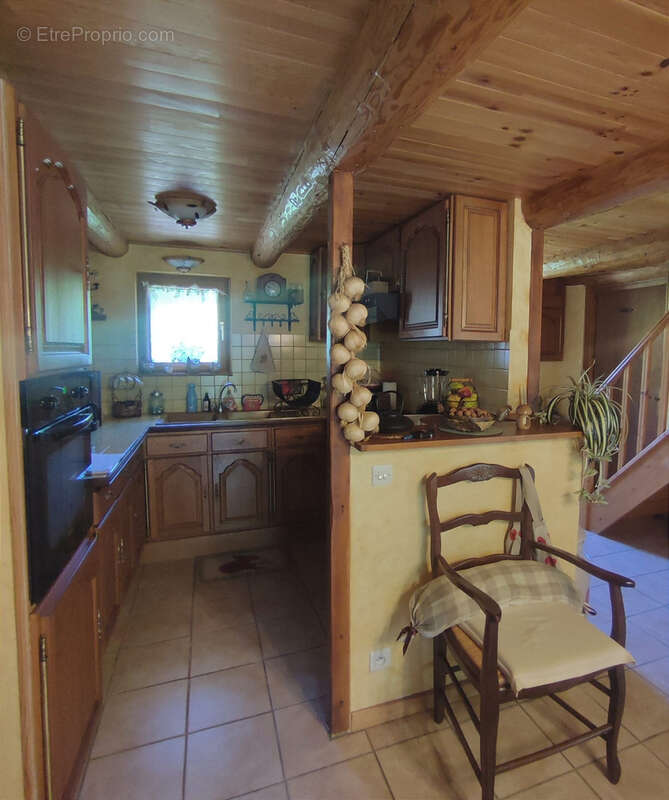 Maison à SAINT-SAUVEUR-LA-SAGNE