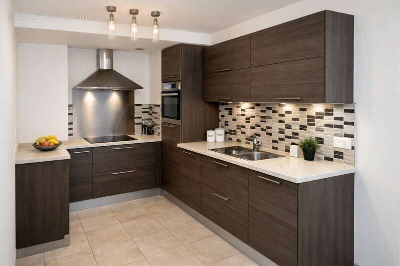 Appartement à LES PAVILLONS-SOUS-BOIS