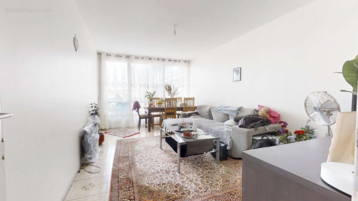Appartement à SAINT-ETIENNE