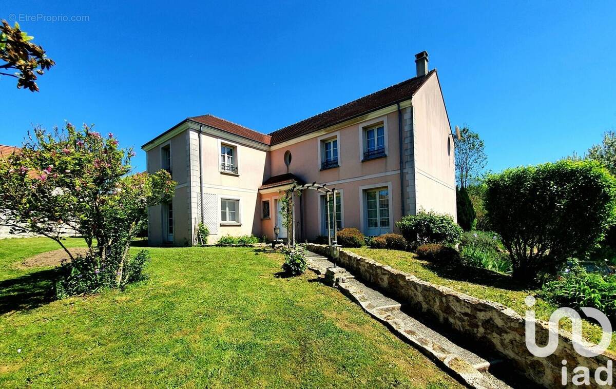 Photo 1 - Maison à MAISONCELLES-EN-BRIE