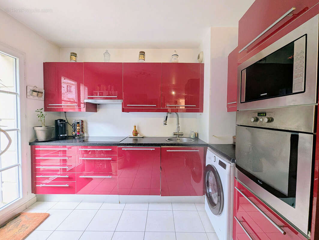 Appartement à LE PLESSIS-ROBINSON