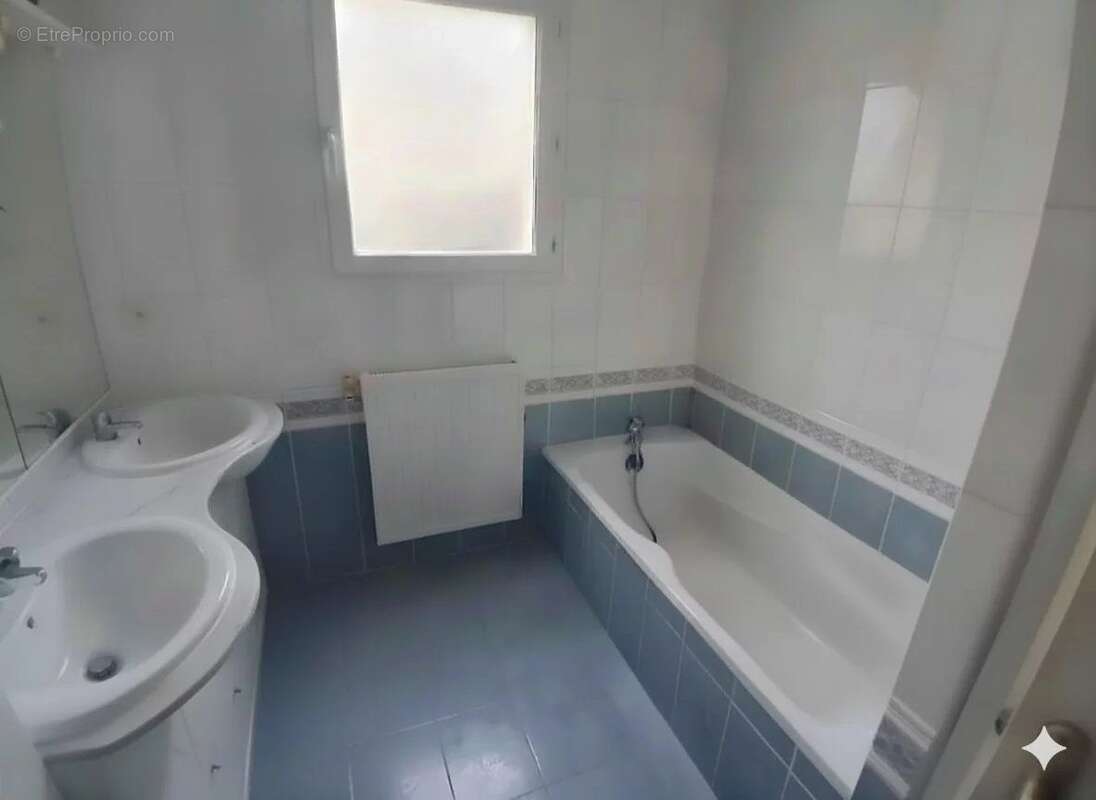 Maison à SAINTE-PAZANNE