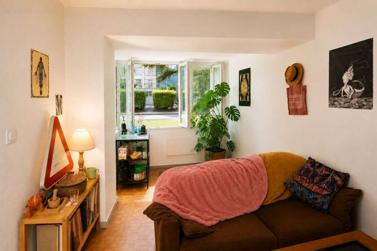 Appartement à vendre 2 pièces LYON 9EME ARRONDISSEMENT (69) - Quai de Scize - Front de Saône - photo 3