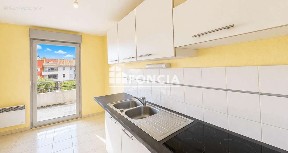 Appartement à SAINT-JEAN-DE-VEDAS