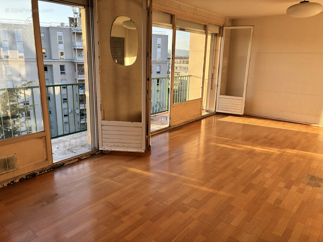 Appartement à VILLEURBANNE