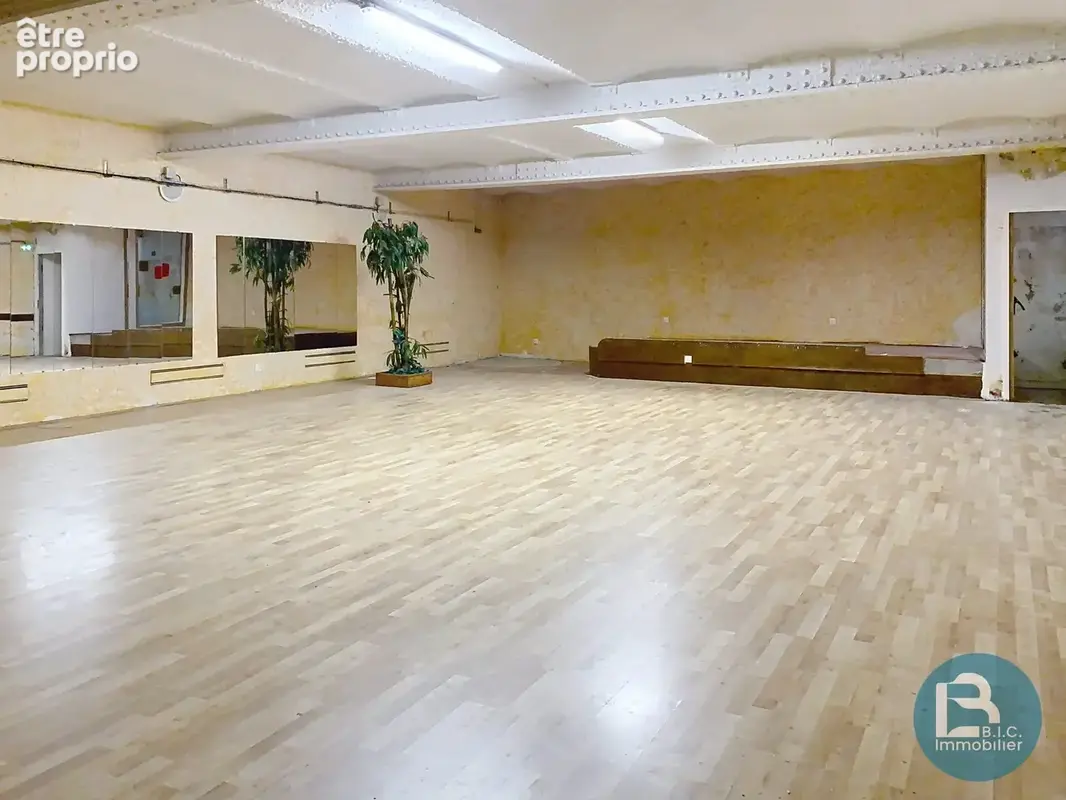 Commerce 60 m² à vendre à Lyon-9e (69009) - photo 1