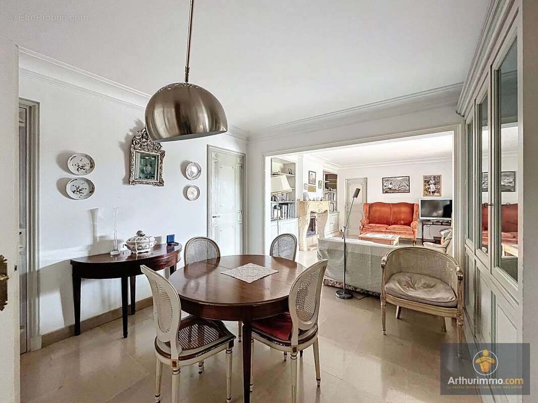 Maison à SALLES-DE-BELVES