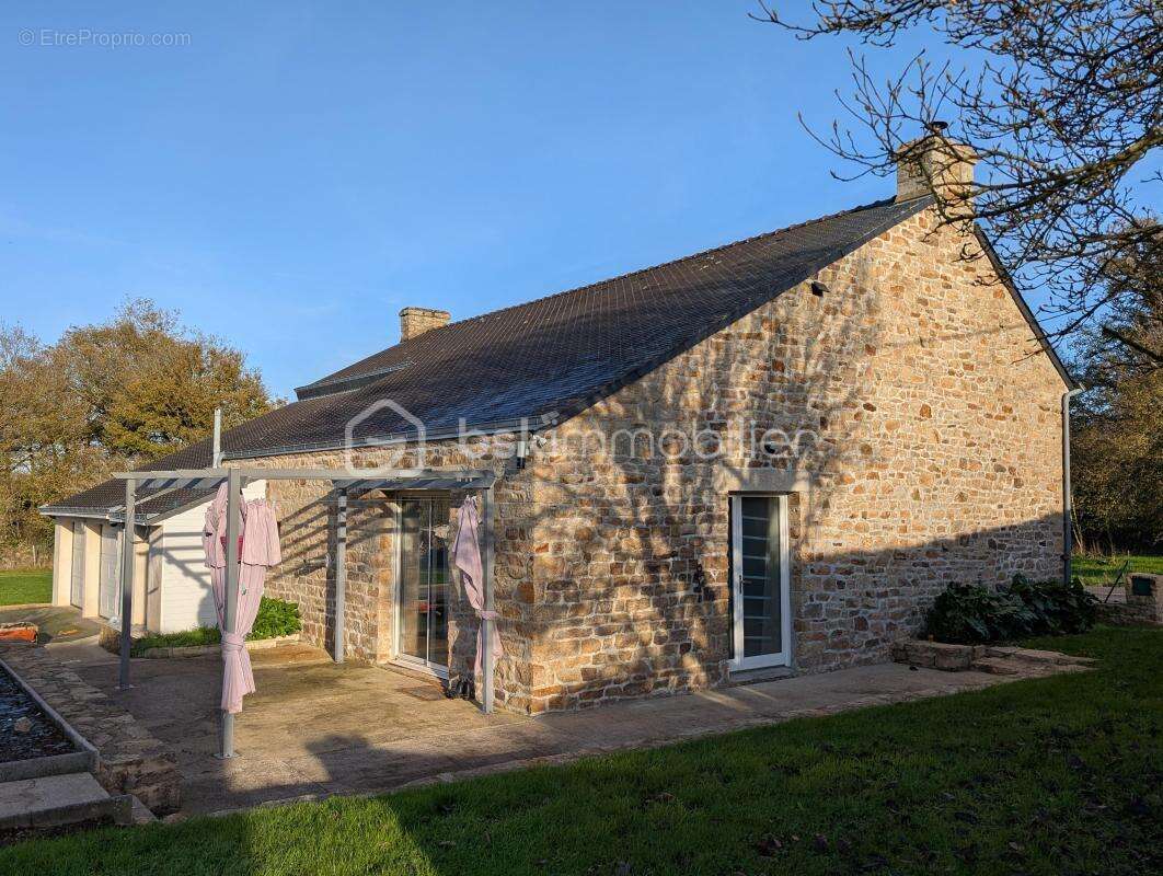 Maison à MONTERBLANC