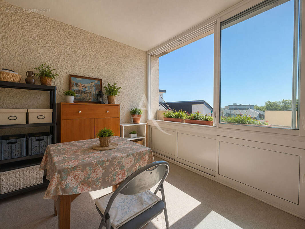 Appartement Fontenay Sous Bois 3 pièce(s) - photo 2
