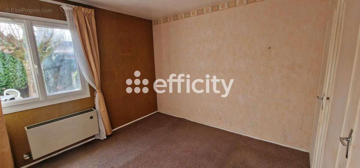 Maison à L'ISLE-D'ESPAGNAC