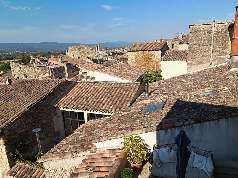 Maison de village de 160 m2  avec cour et terrasse - photo 12
