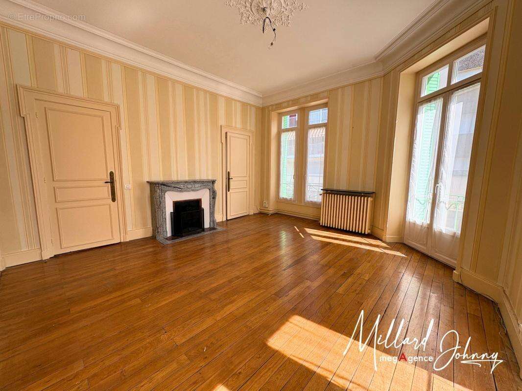 Appartement 172m² avec local commercial - photo 3