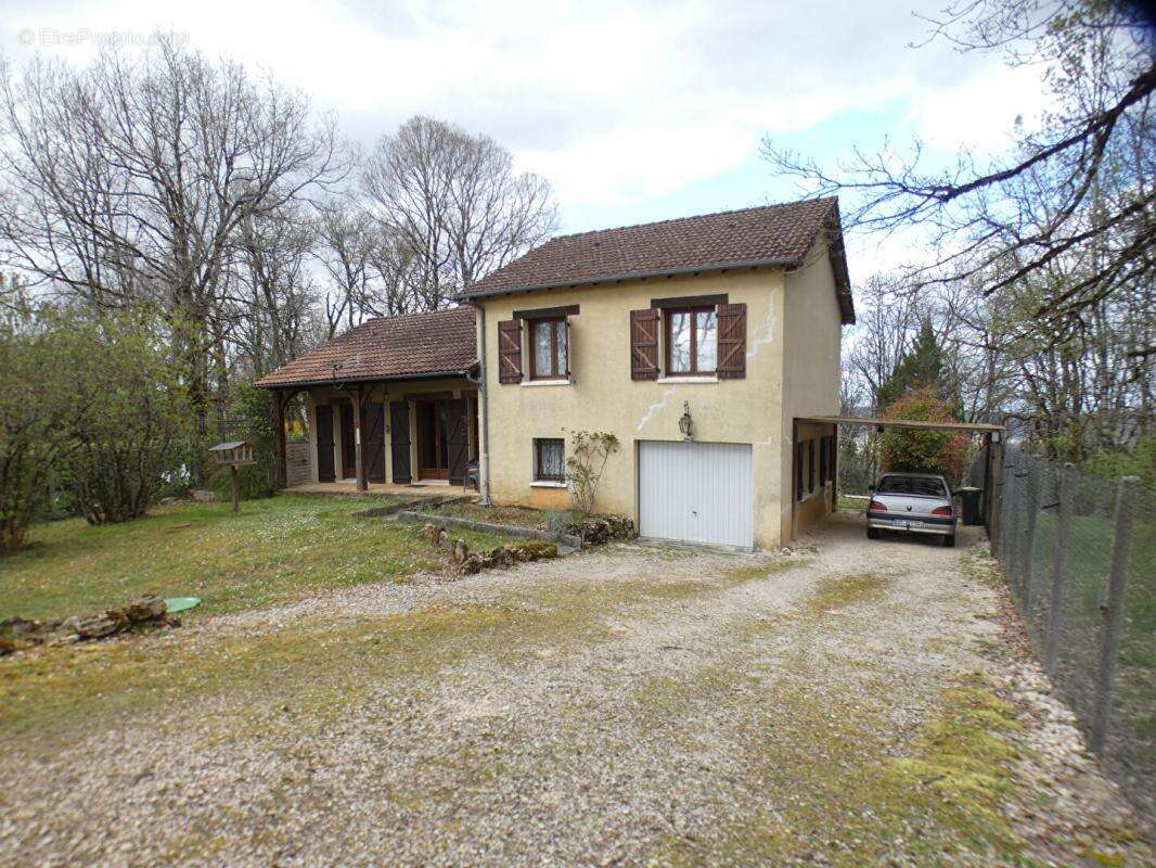 Maison à TERRASSON-LAVILLEDIEU