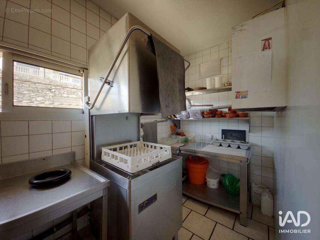 Photo 8 - Commerce à NIMES