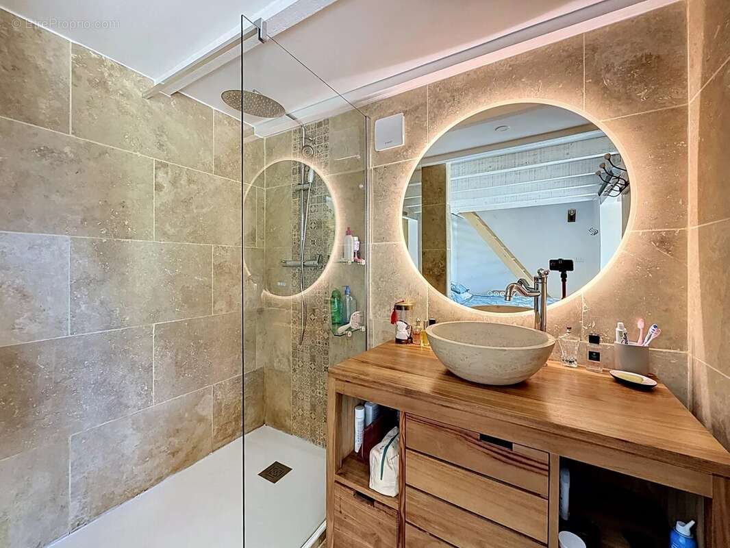 Maison à TOURRETTE-LEVENS