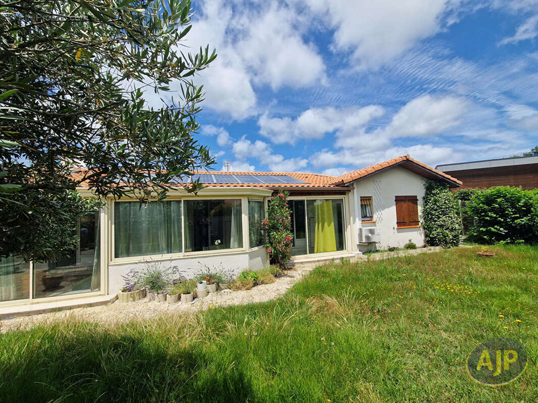 Biscarrosse maison T6 - photo 3