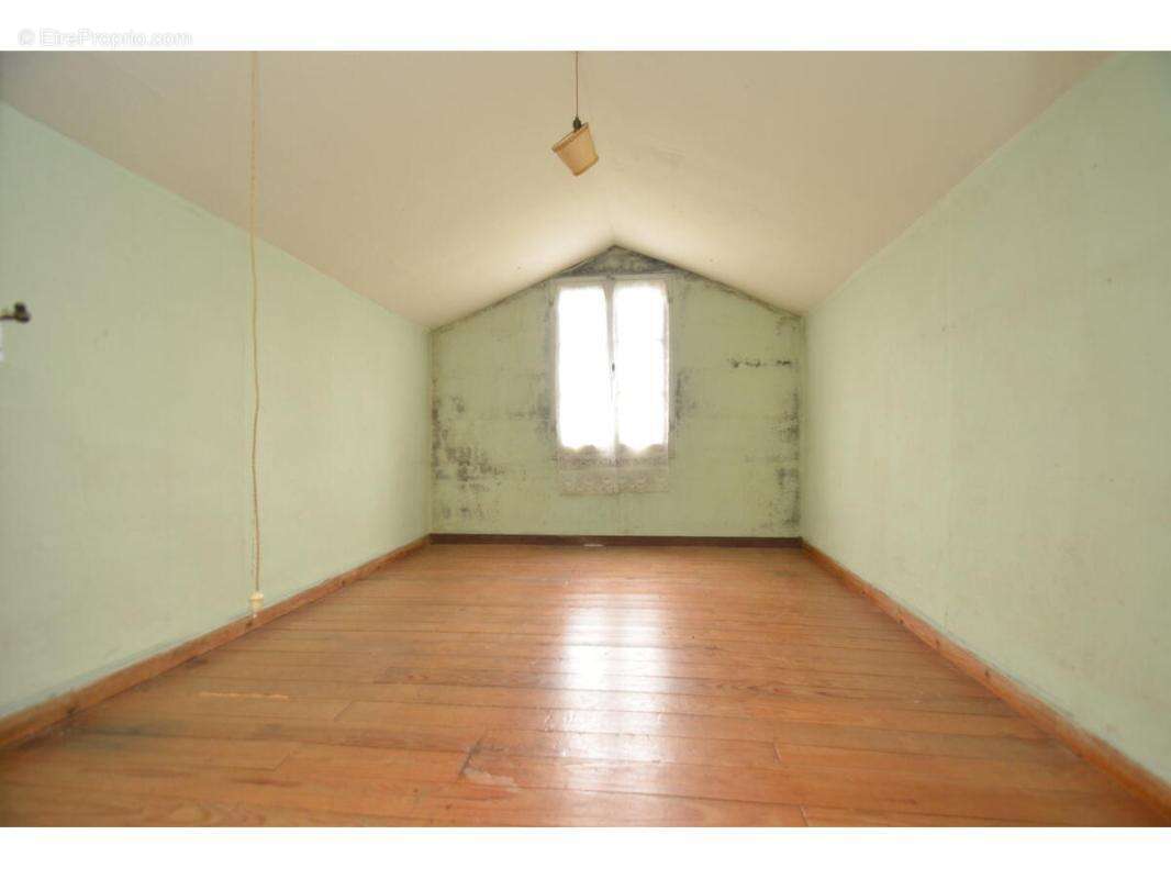 Maison à MONTPON-MENESTEROL