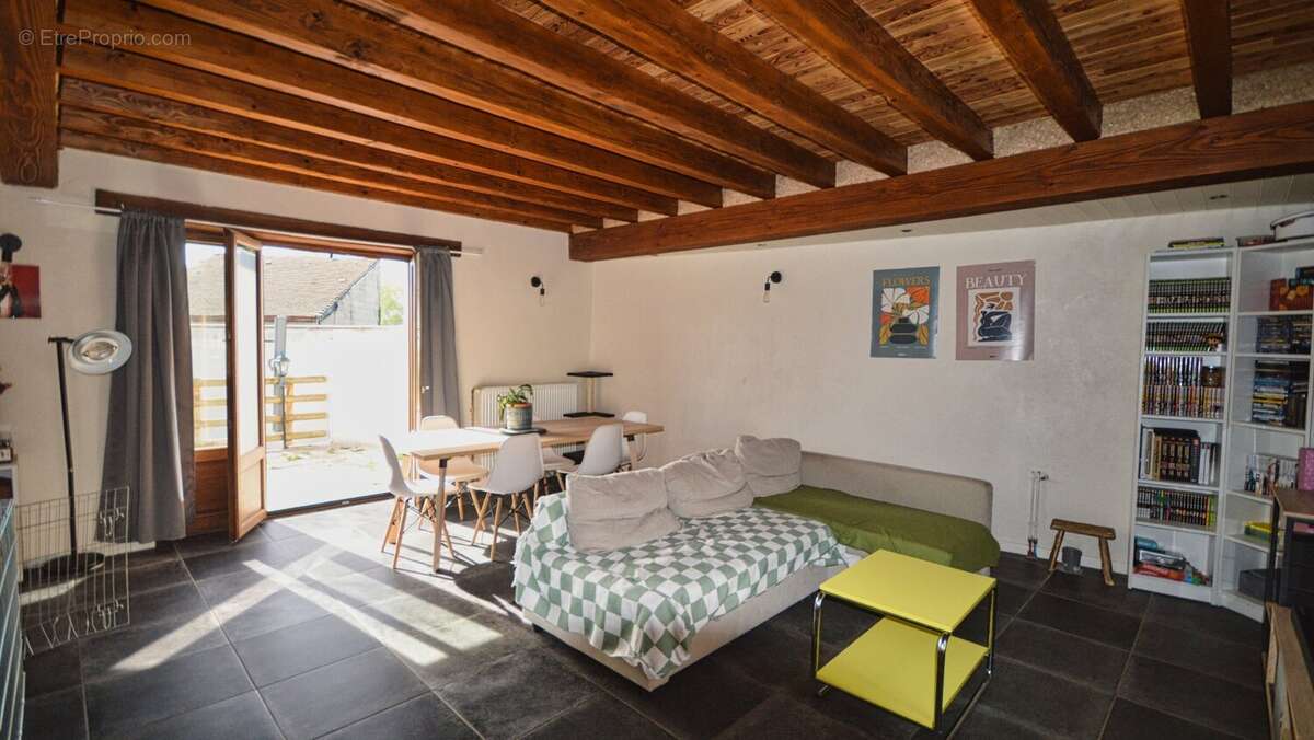 Maison à SAINT-GERMAIN-DES-FOSSES