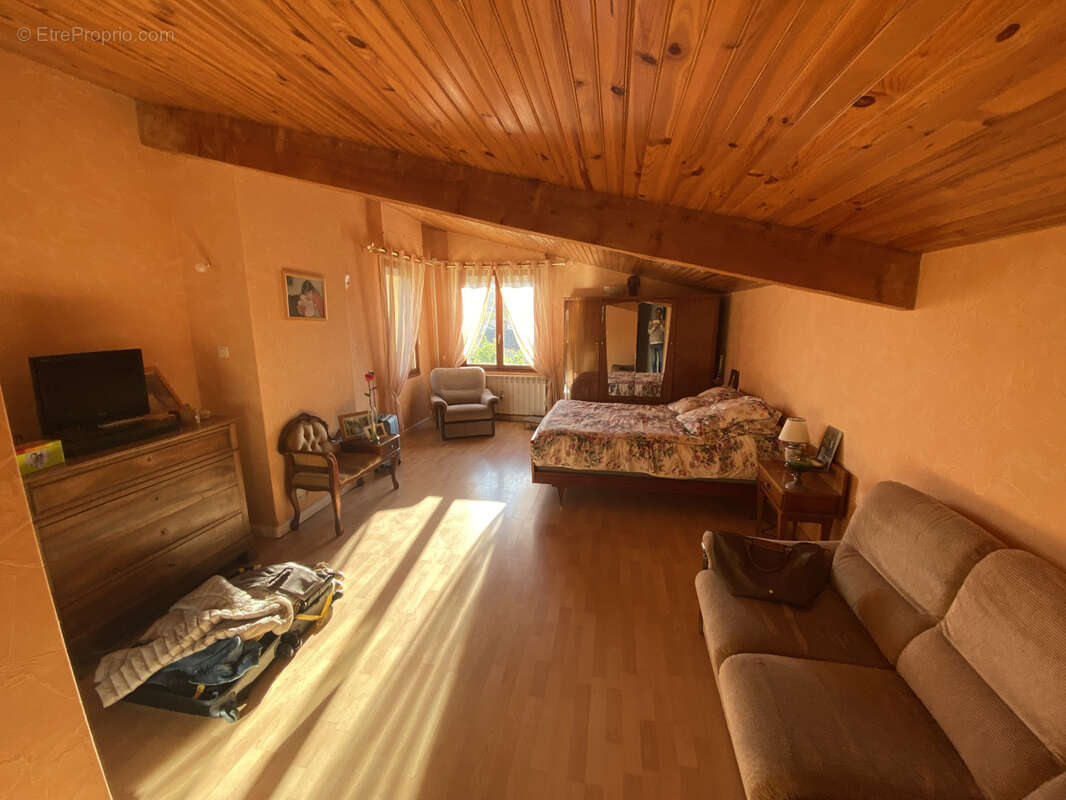 Maison à SAINT-PERAY