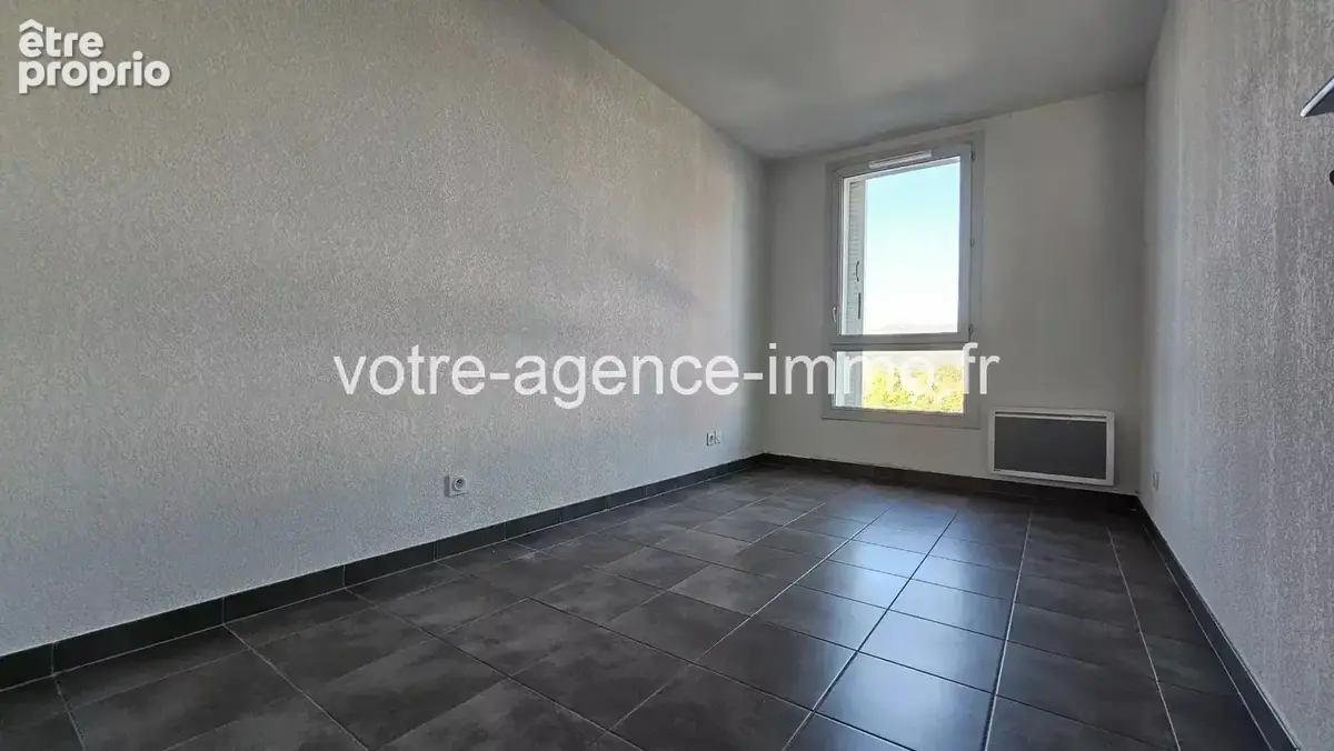 Nice-Meridia-3 Pieces-terrasse-parking en sous sol - photo 5