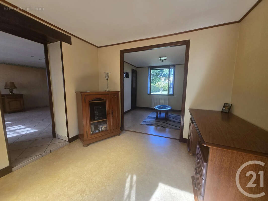 Maison 94 m² à La Neuve-Lyre  - photo 3