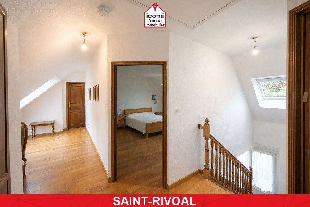 Finistere - saint-rivoal (29190) - a vendre - maison renovee en 1999 de  165m²  - 4 chambres - sous sol complet - 3 hangars - 90 - photo 10