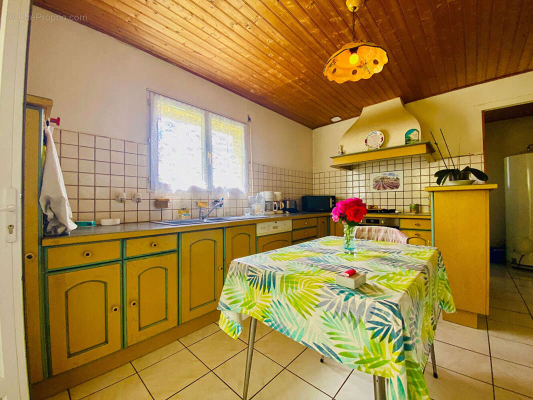 Maison à COUQUEQUES