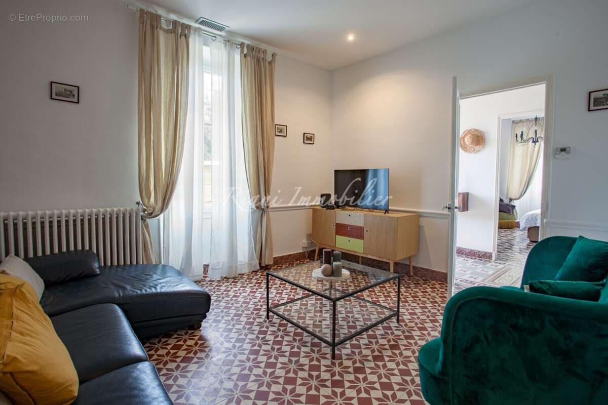 Maison à MAUBEC