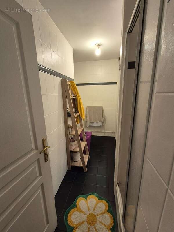 Appartement à LEVALLOIS-PERRET