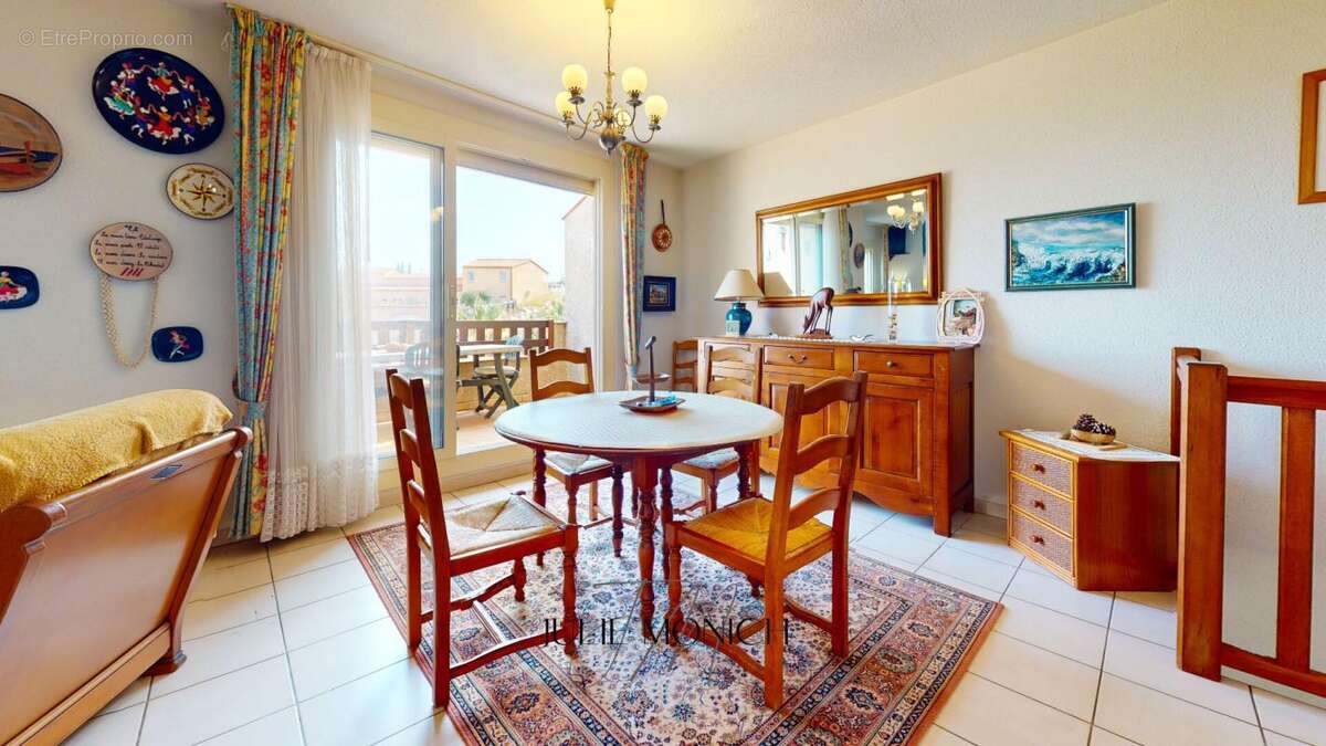 Maison avec vue mer, terrasses et garage - photo 5