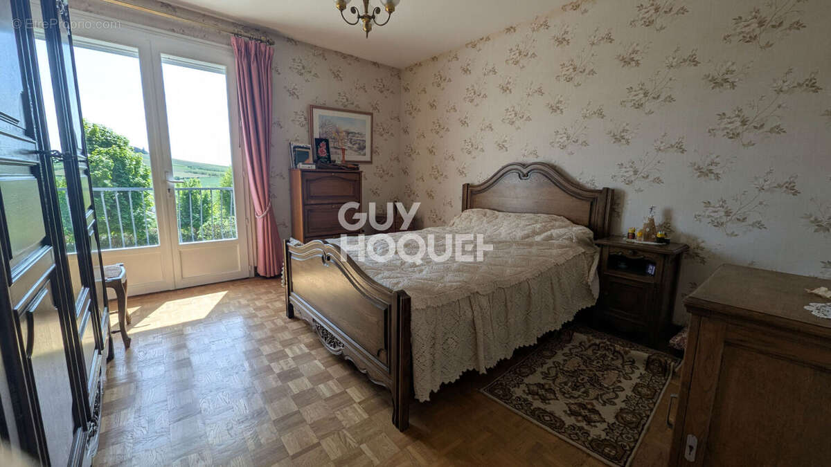 Maison à SAINT-BRIS-LE-VINEUX