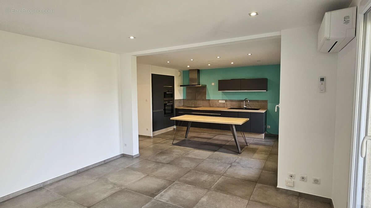 Appartement à MARSEILLE-11E