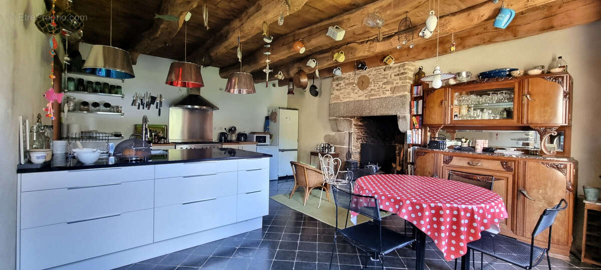 Magnifique longère de type 5 pièces avec gîte indépendant - photo 4
