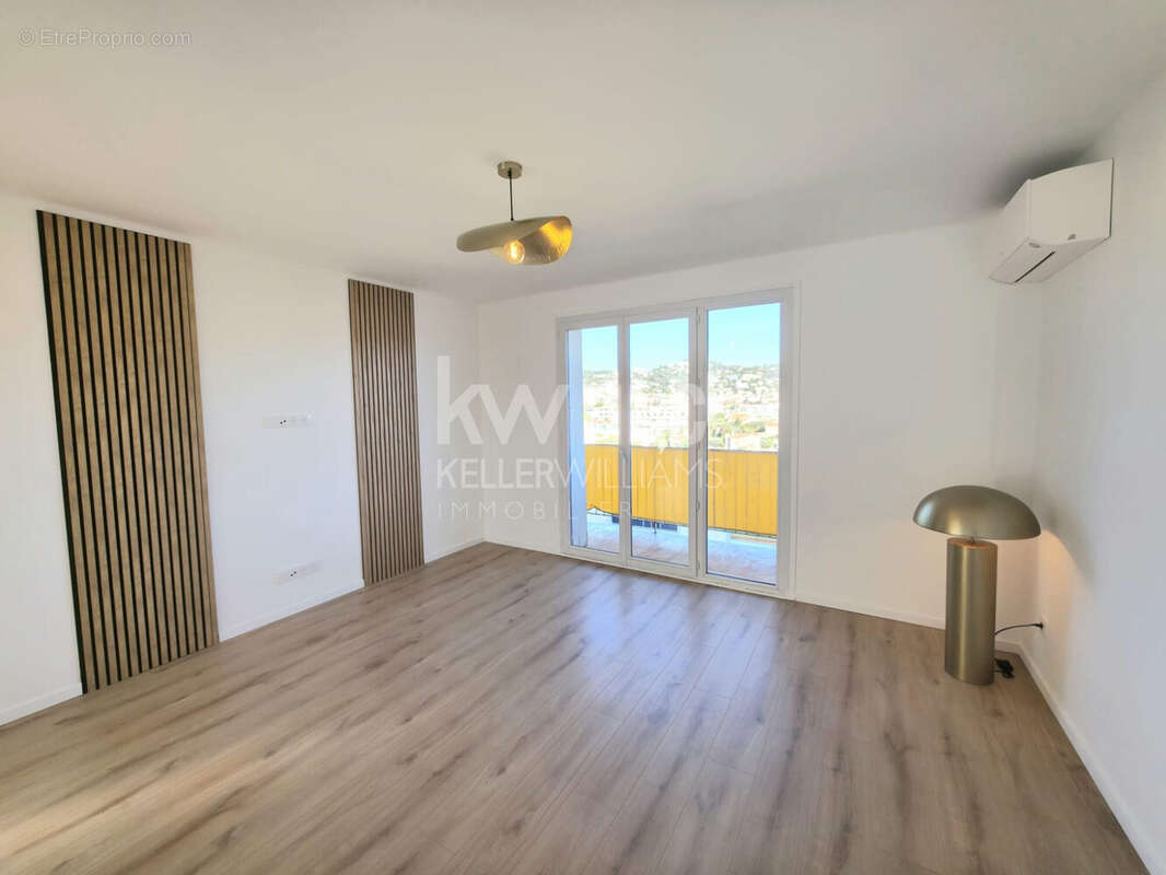 Appartement à LE CANNET