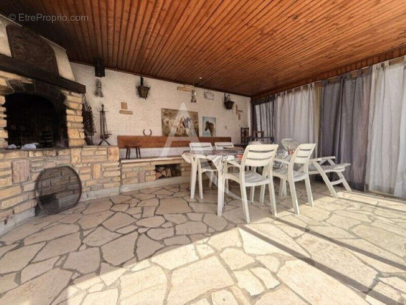 A VENDRE : Charmante maison d'environ 120 m² sur la commune de Champigneulles - photo 6