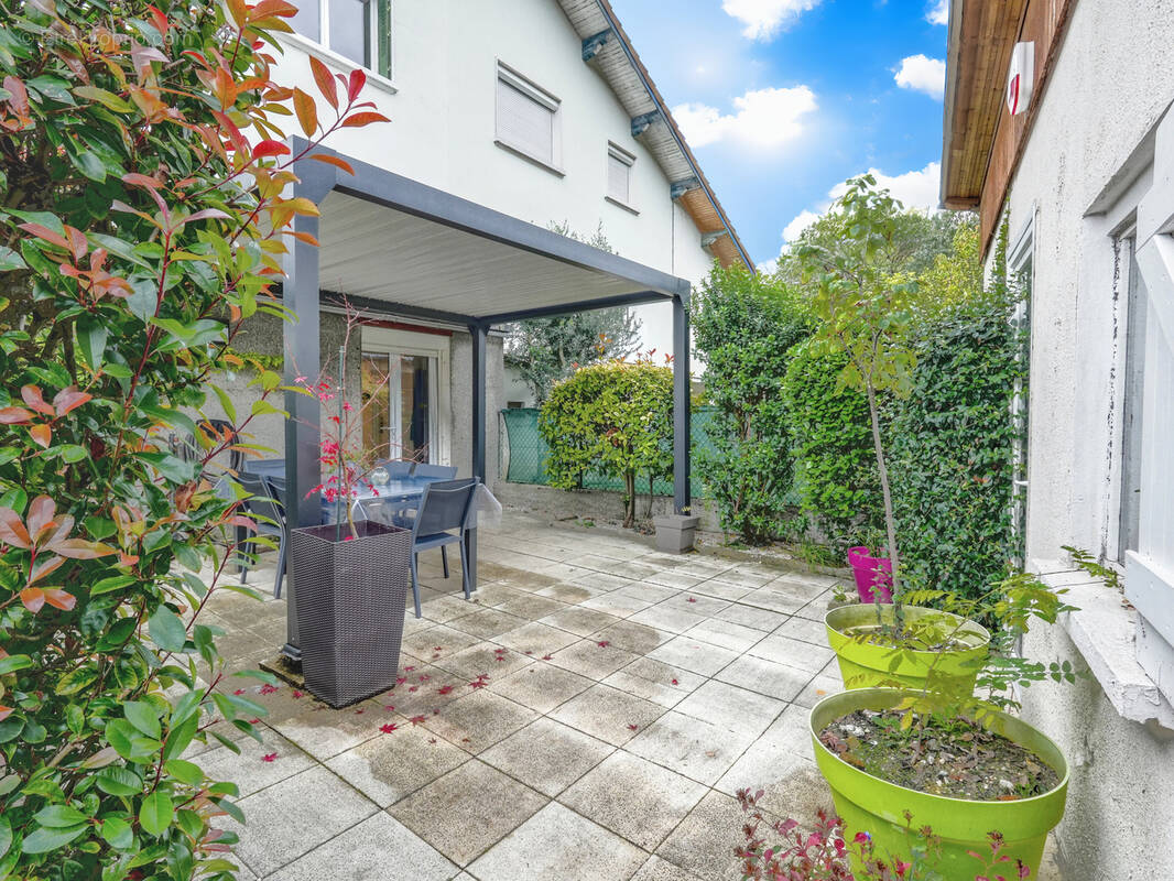 Appartement à LA TRONCHE