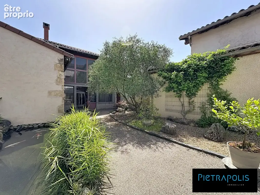 Maison 5 pièces 147 m² à vendre à Quincieux (69650) - photo 2
