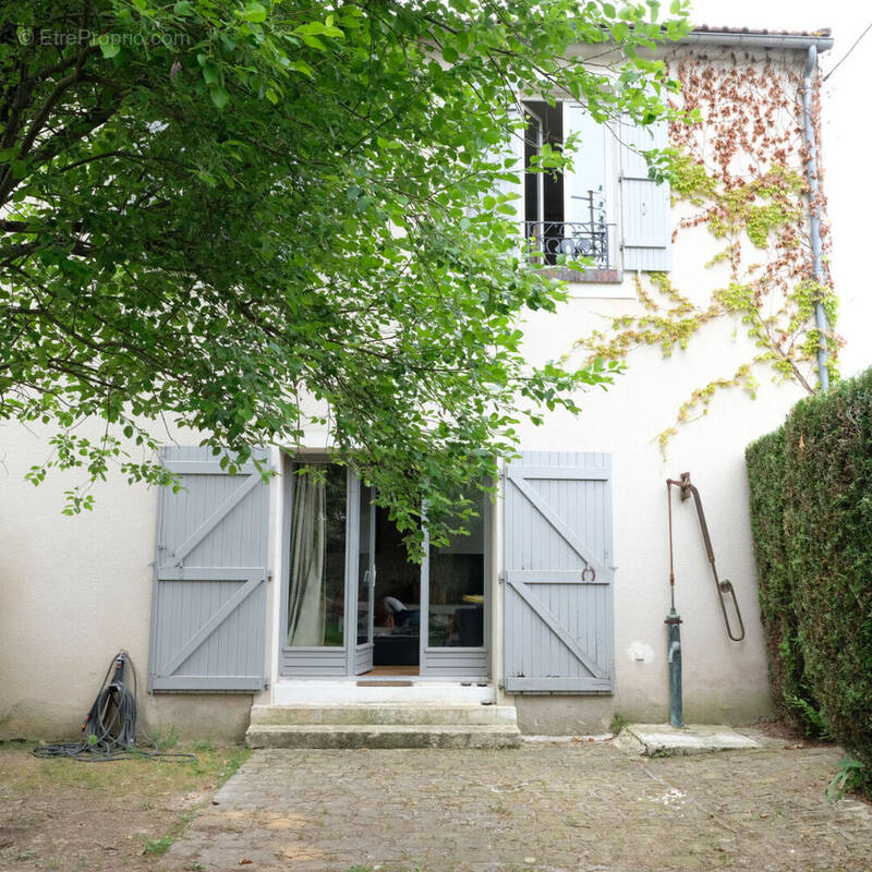 Maison à BOURRON-MARLOTTE