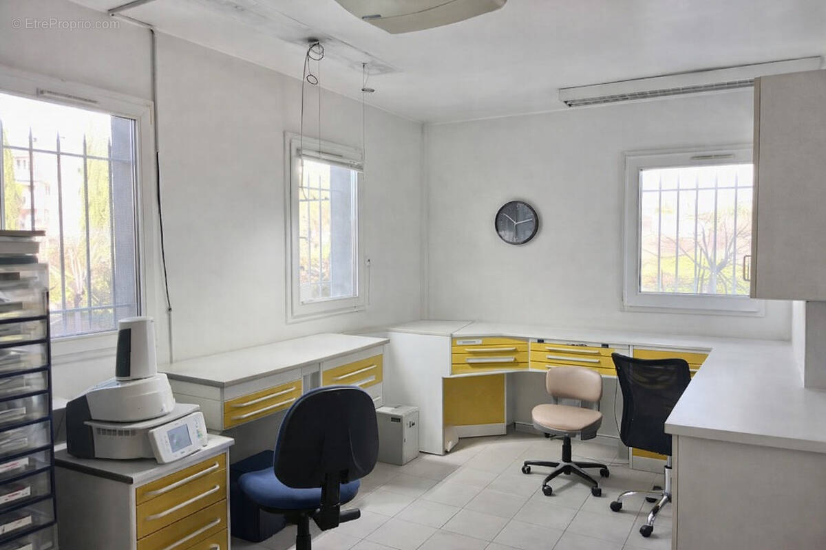 Commerce à AIX-EN-PROVENCE