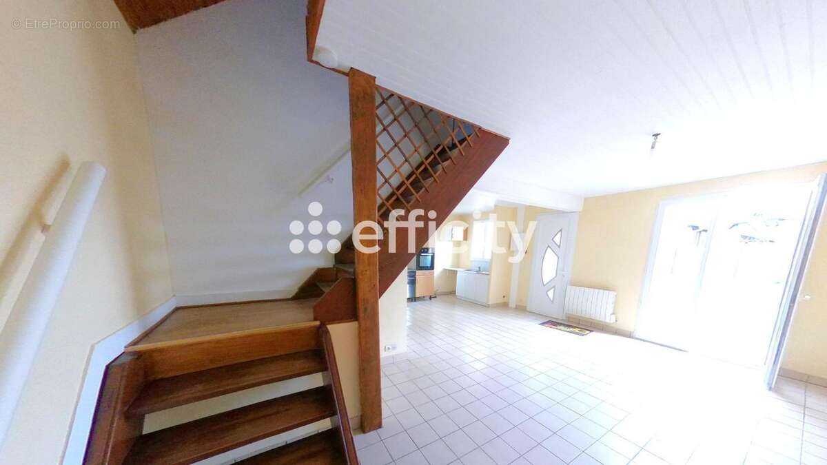 Appartement à VILLIERS-LE-MORHIER