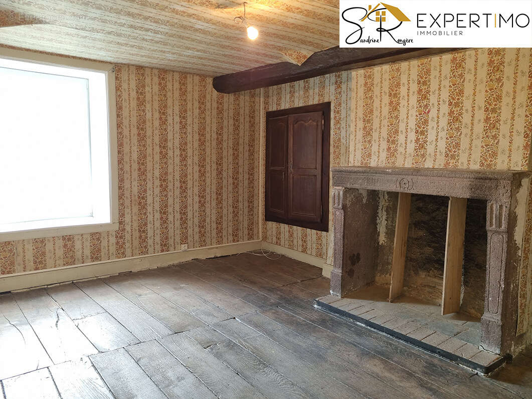 Exclu Maison Familiale à rafraîchir avec 5 Chambres   Blot-L'église (63) - photo 7