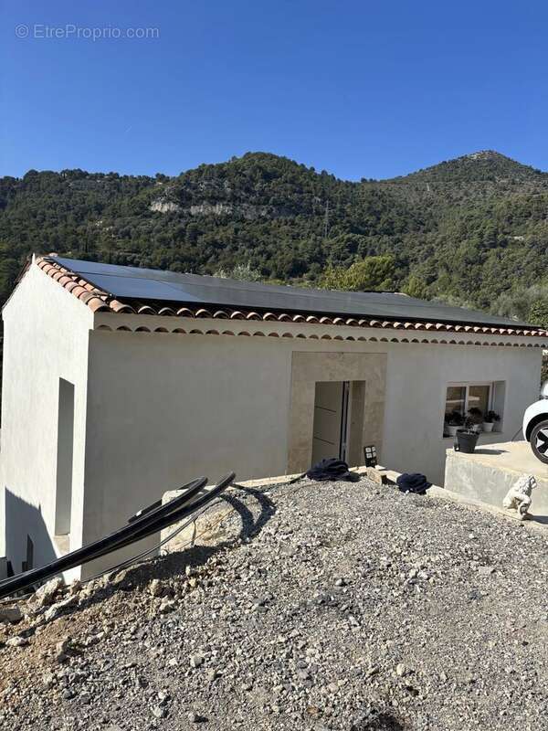 Maison à TOURRETTE-LEVENS