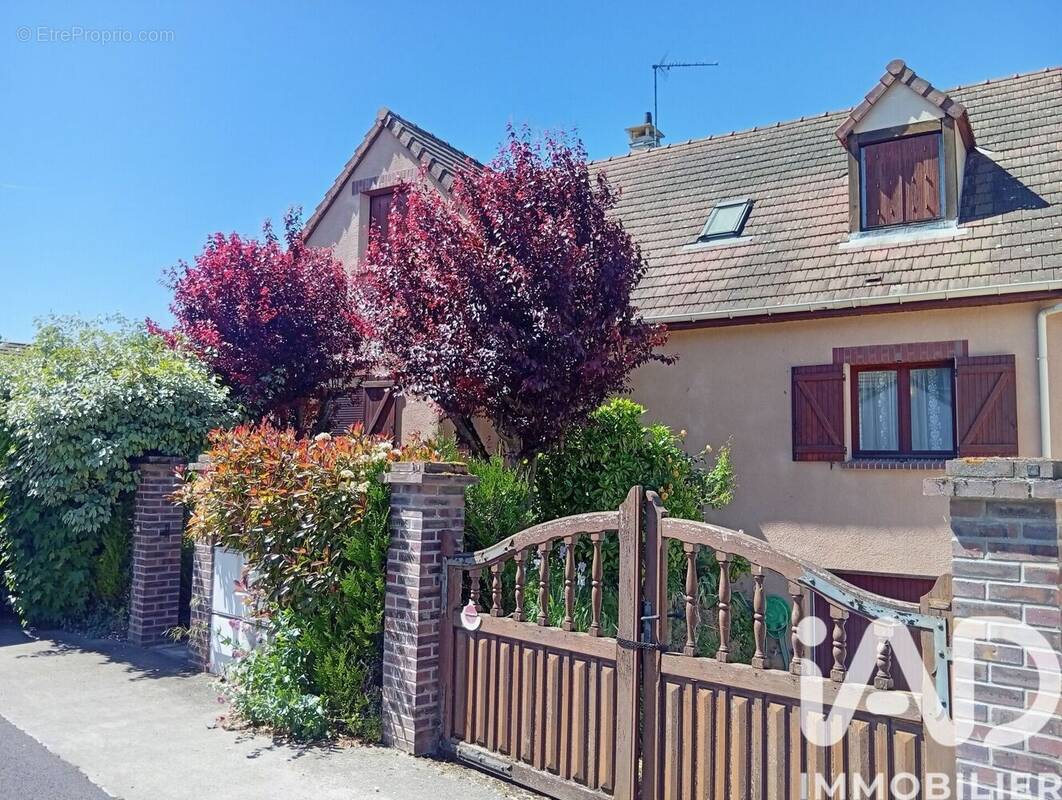 Photo 1 - Maison à SENS