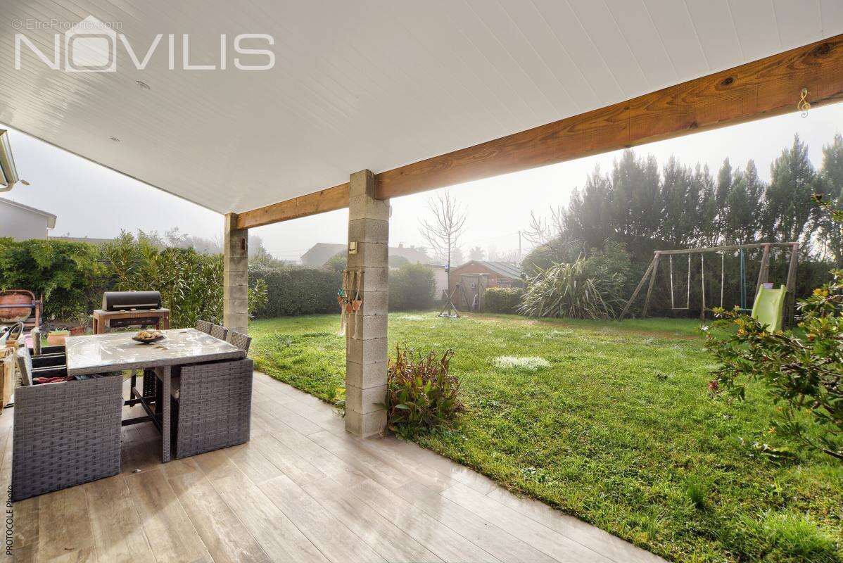 Maison à LAMASQUERE