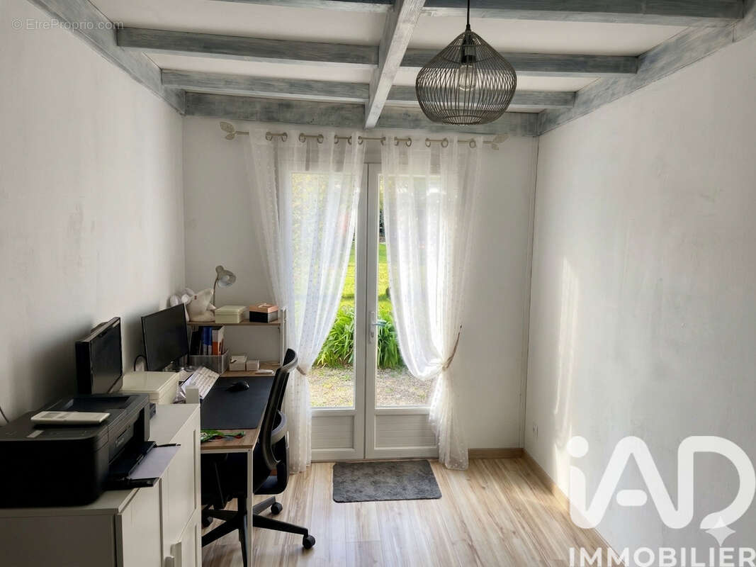 Maison 100 m² à Gournay-En-Bray  - photo 6