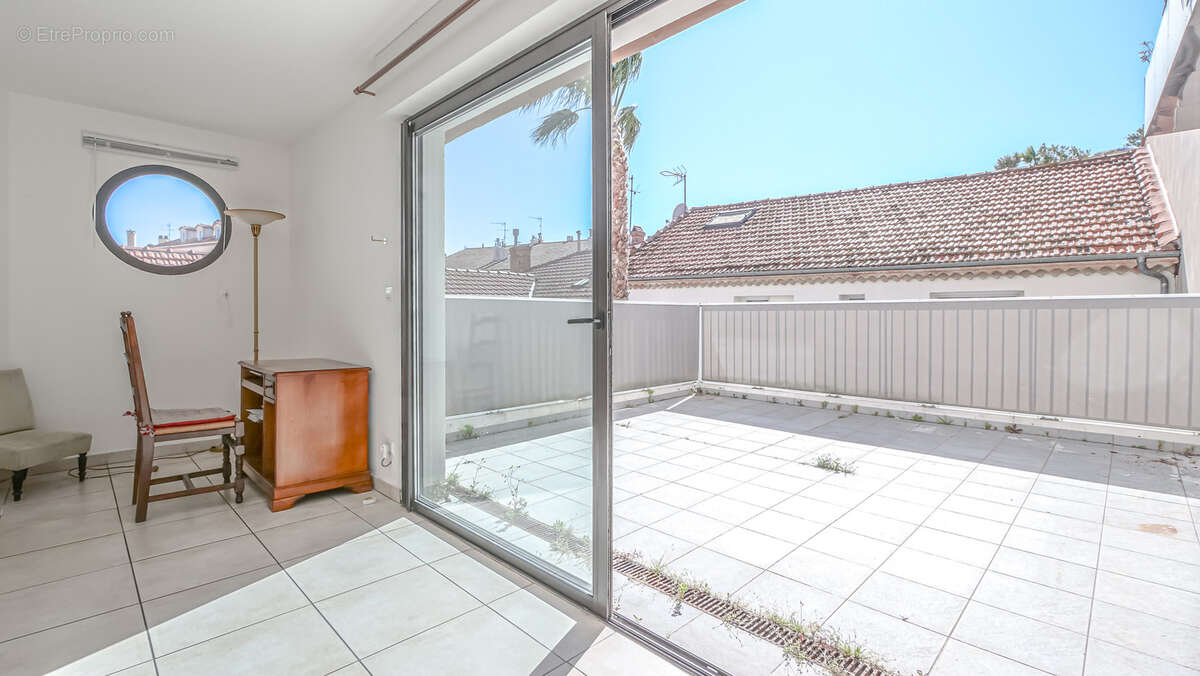 Appartement à HYERES