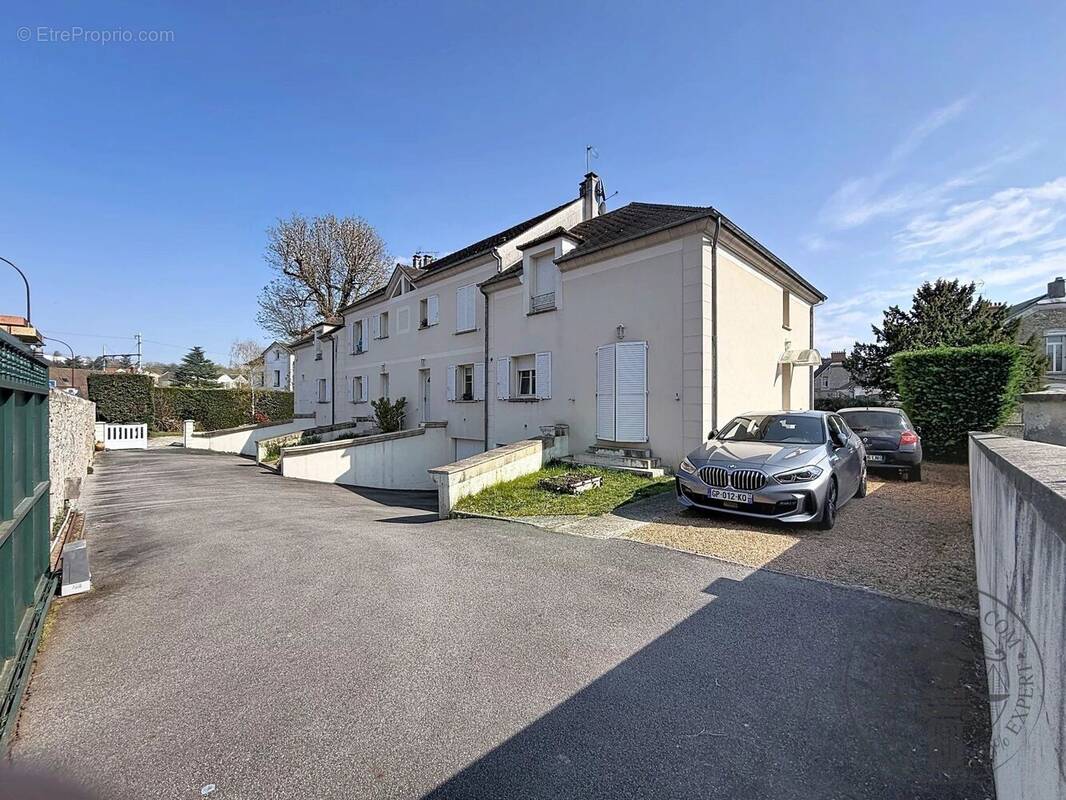 Appartement à DOURDAN